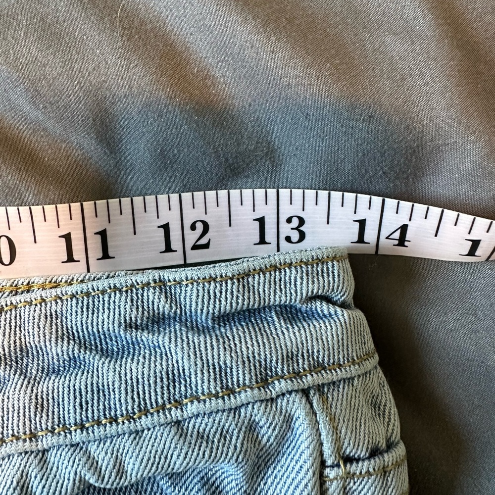 Princess Polly Classic Lightwash Blue Straight Leg Denim Jeans size 2 EUC - Picture 8 of 9